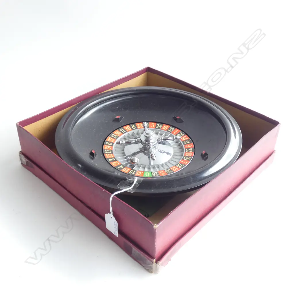 OLD ROULETTE WHEEL & BALL  & PLAYING MAT - DIA 305MM Image 1++
