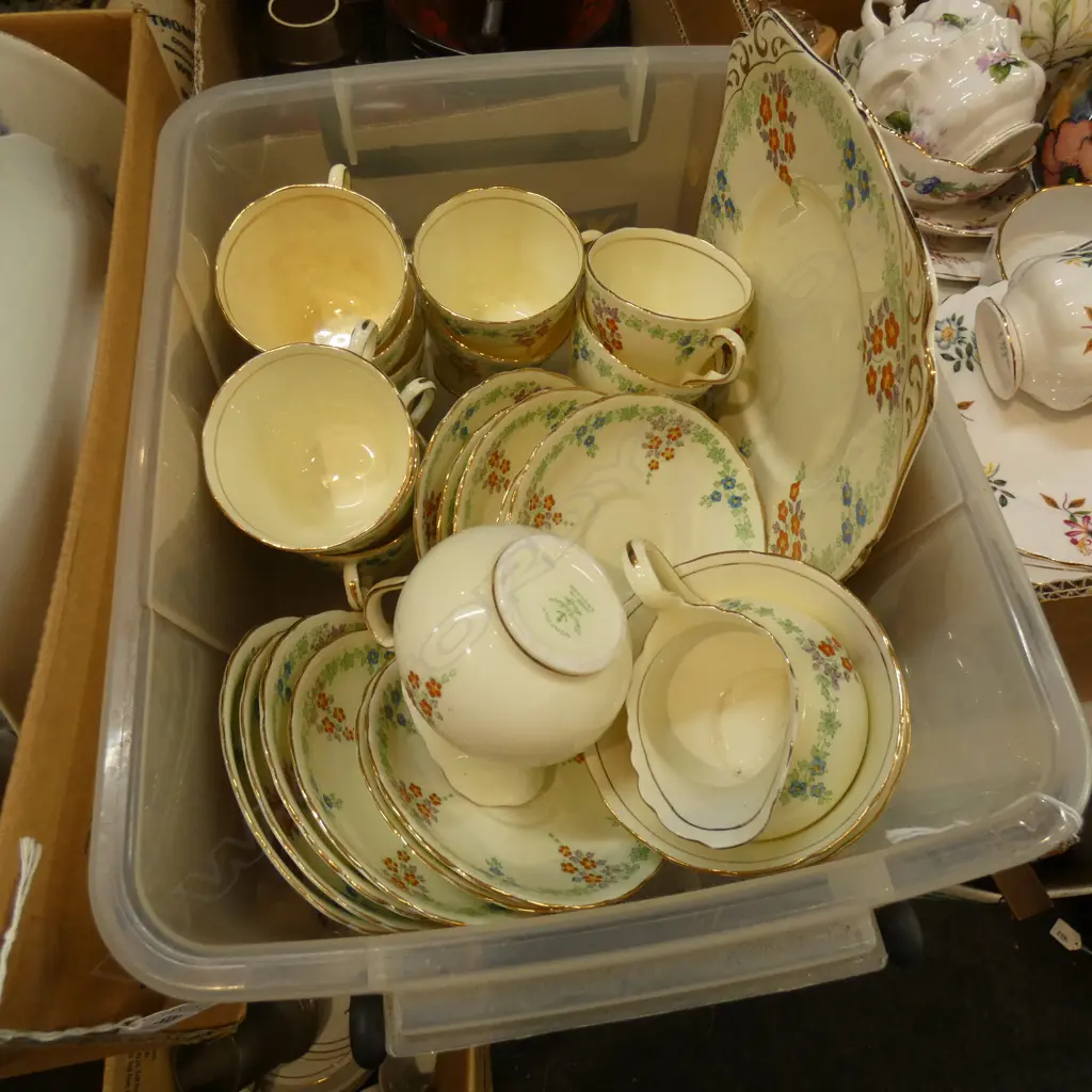 STAFFORDSHIRE "NEW CHELSEA" PT TEA SET; CAKE PLATE (AF) 10 CUPS & SAUCERS; 2 MILK JUGS & 2 SUGAR BOWLS  Image 1++