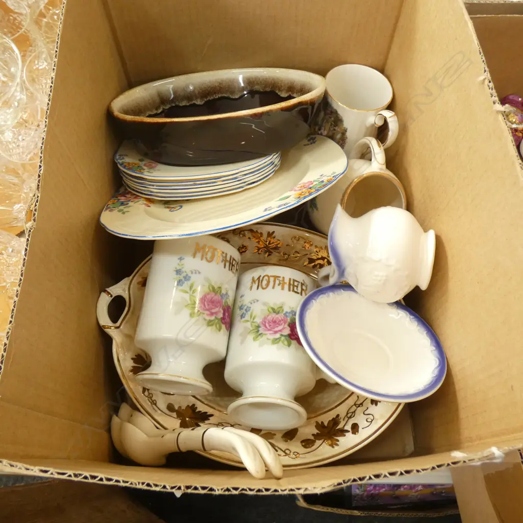 BOX ASST CHINA - SANDWICH SET / MUGS ETC.. Image 1++