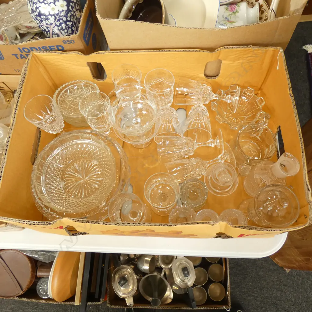 BOX ASST GLASS; BOWLS/ STEMWARE  Image 1++