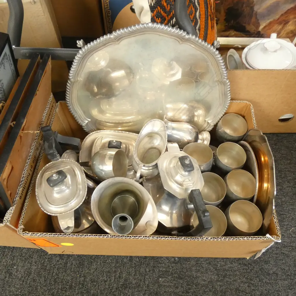 BOX LOT ASST. EP Image 1++