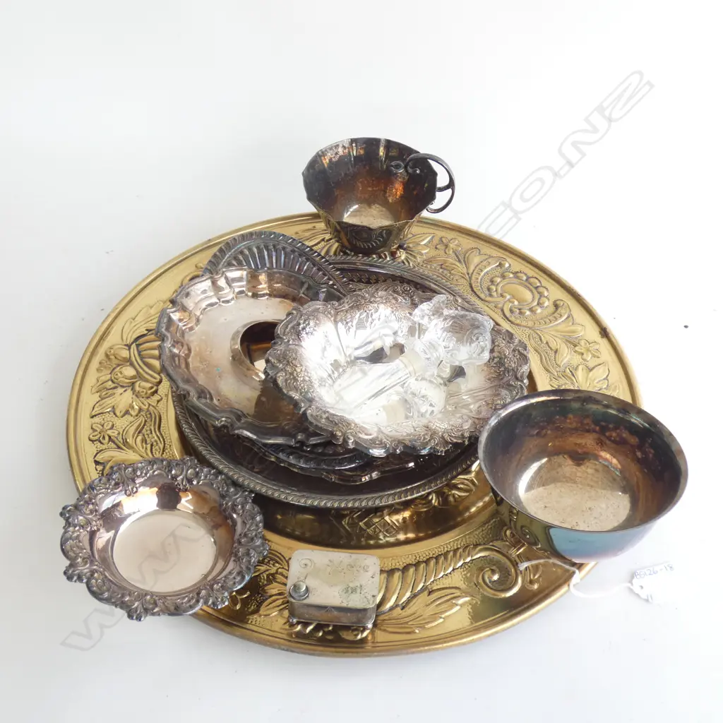 LG BRASS TRAY (DIA 430MM) OF SILVER PLATE ETC... Image 1++