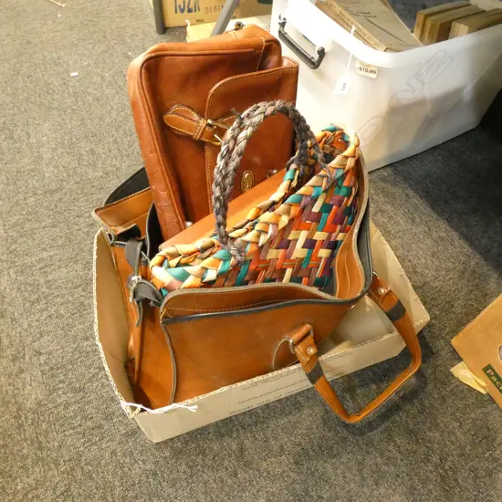4 HANDBAGS