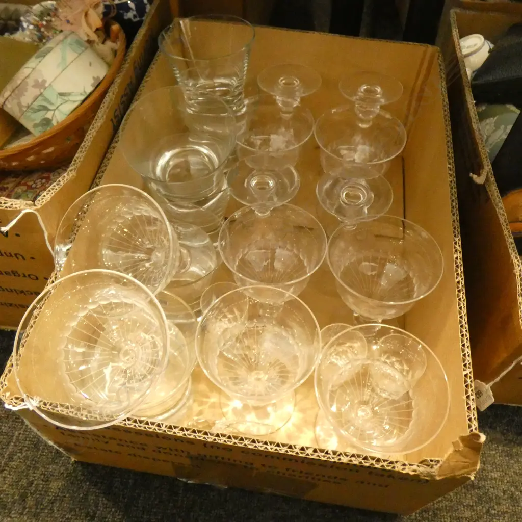 BOX LOT SET 12 STUART WINE GLASSES ETC Image 1++