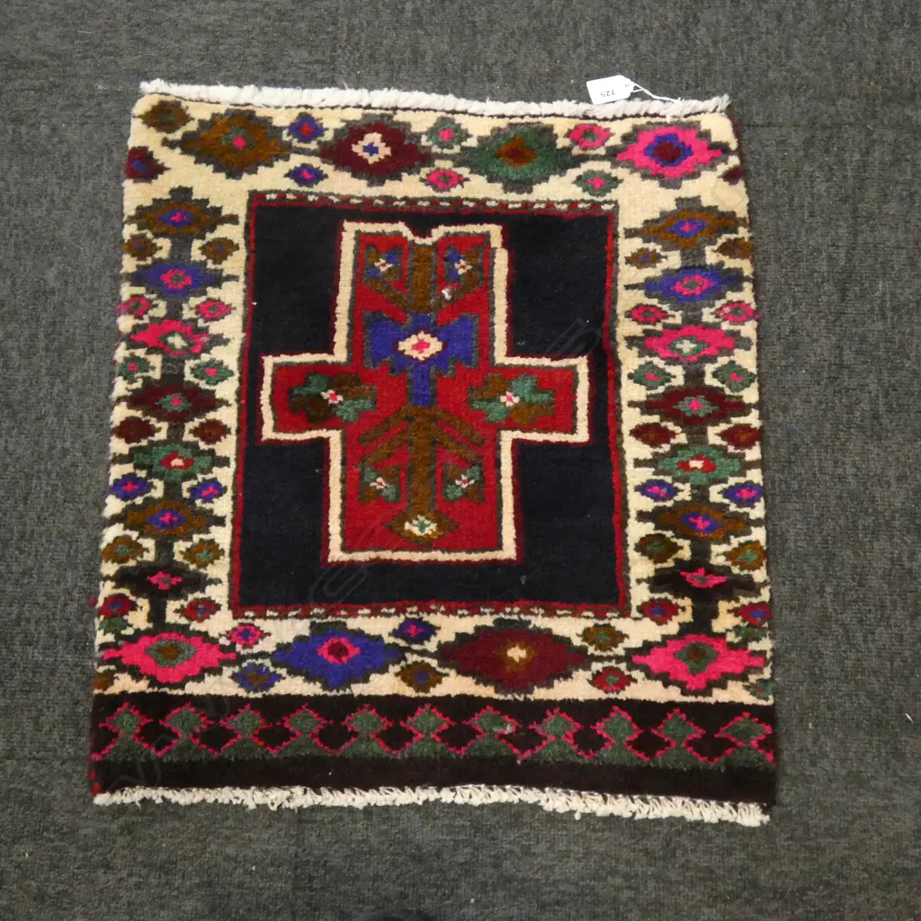 #69C PERSIAN HAMADAN HAND KNOTTED RUG 51 X 49 CM Image 1++