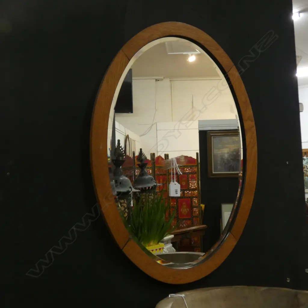 OAK FRAMED OVAL MIRROR 670x465mm Image 1++