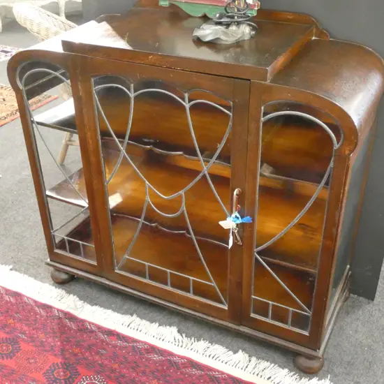 ART DECO CHINA CABINET...