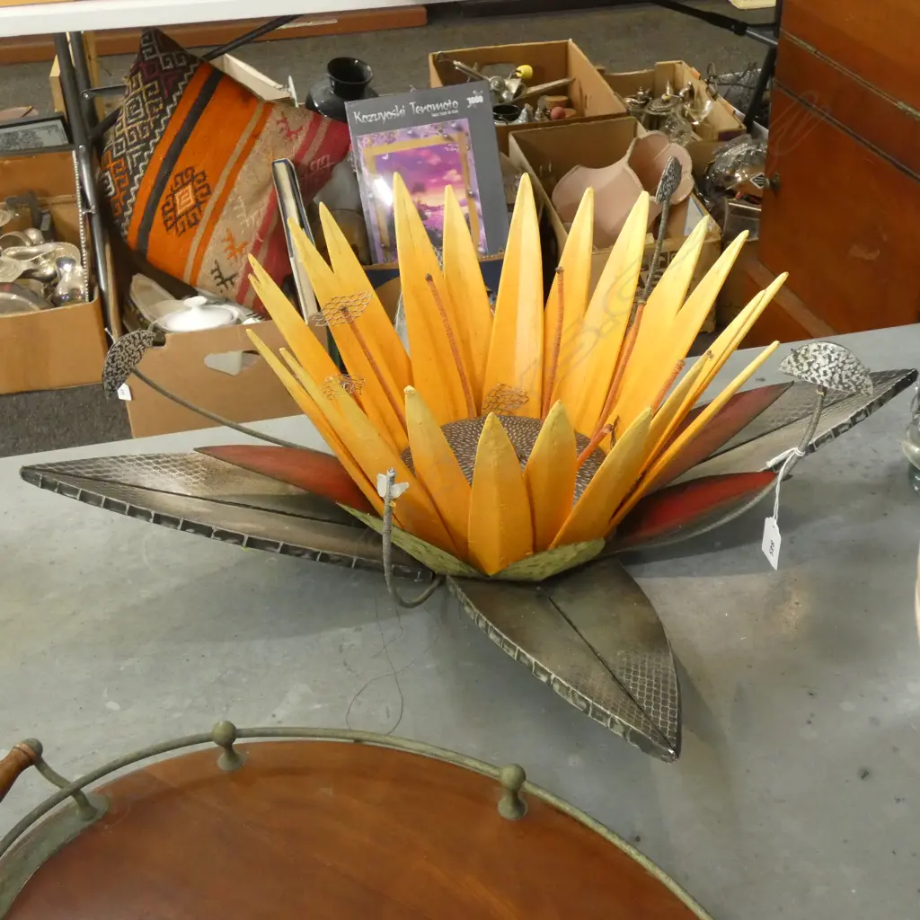 LG METAL SUNFLOWER WALL SCULPTURE - SIGNED '95 - DIA 480MM A/F Image 1++