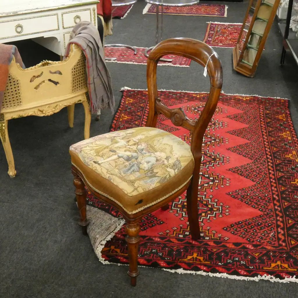 VICTORIAN BALLOON BACK CHAIR  Image 1++
