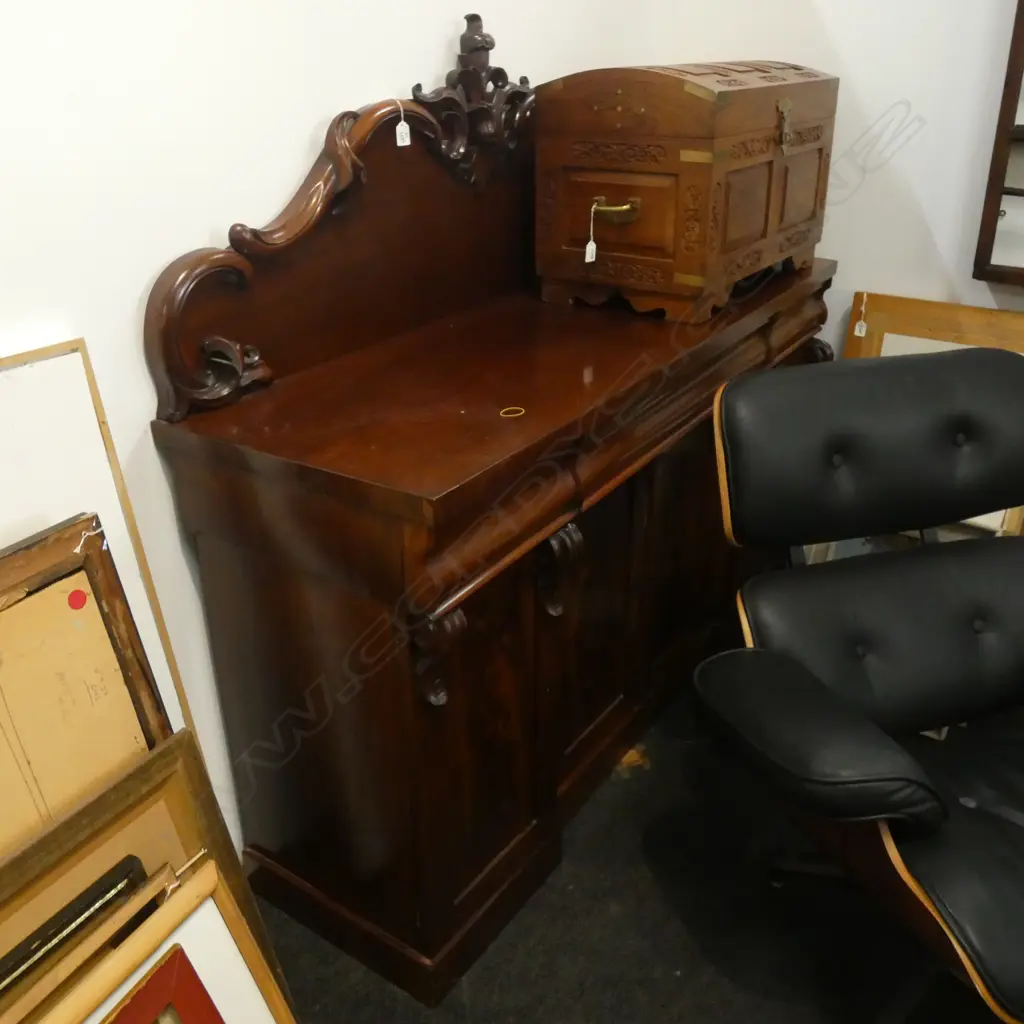 VICTORIAN MAHOGANY SIDEBOARD some faults Image 1++