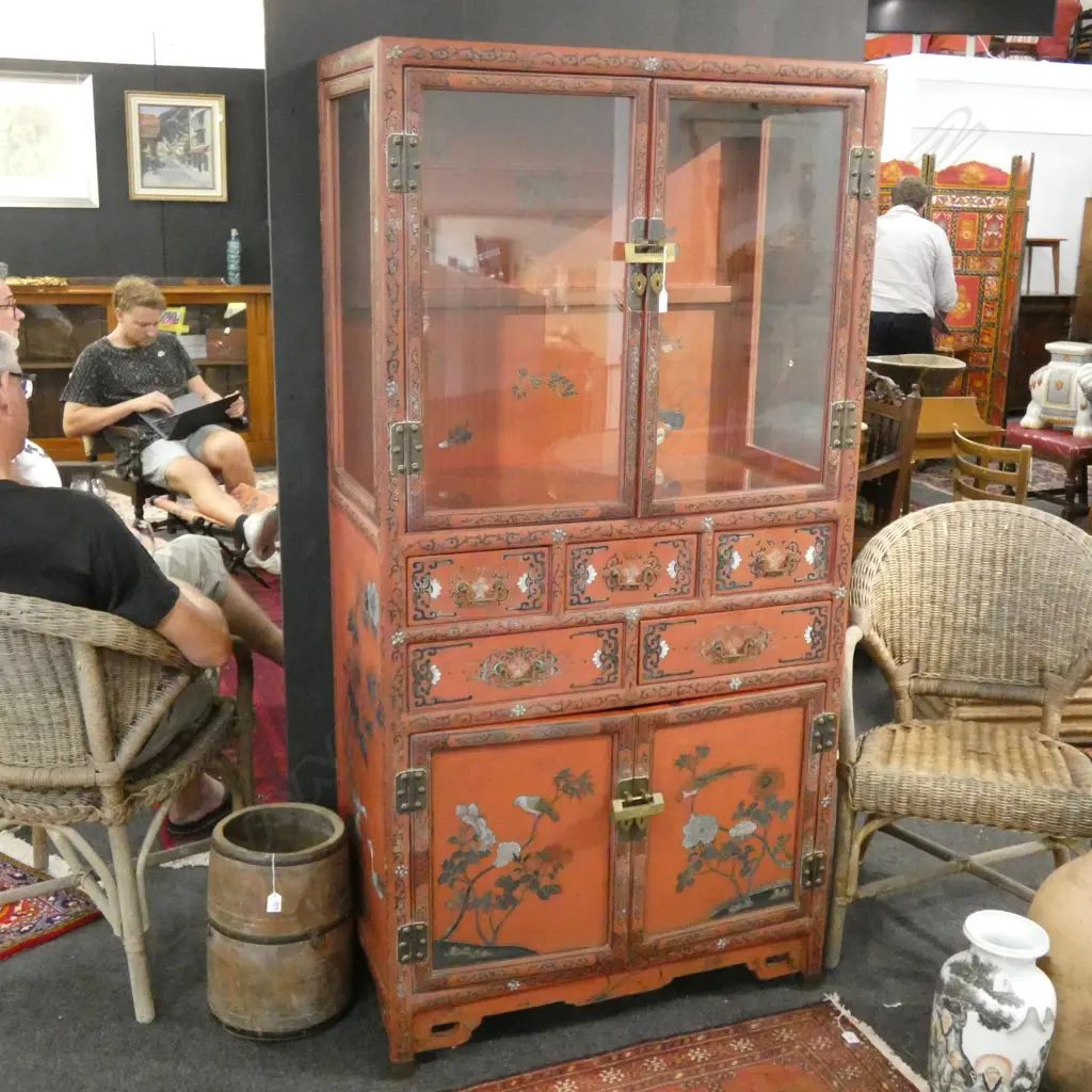CHINESE DISPLAY CABINET w. 2 LOCKS... Image 1++