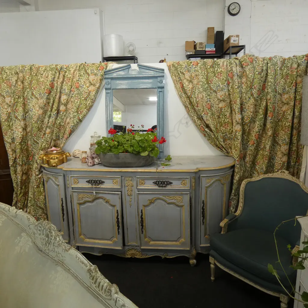 Fabric printed in England Image 1++