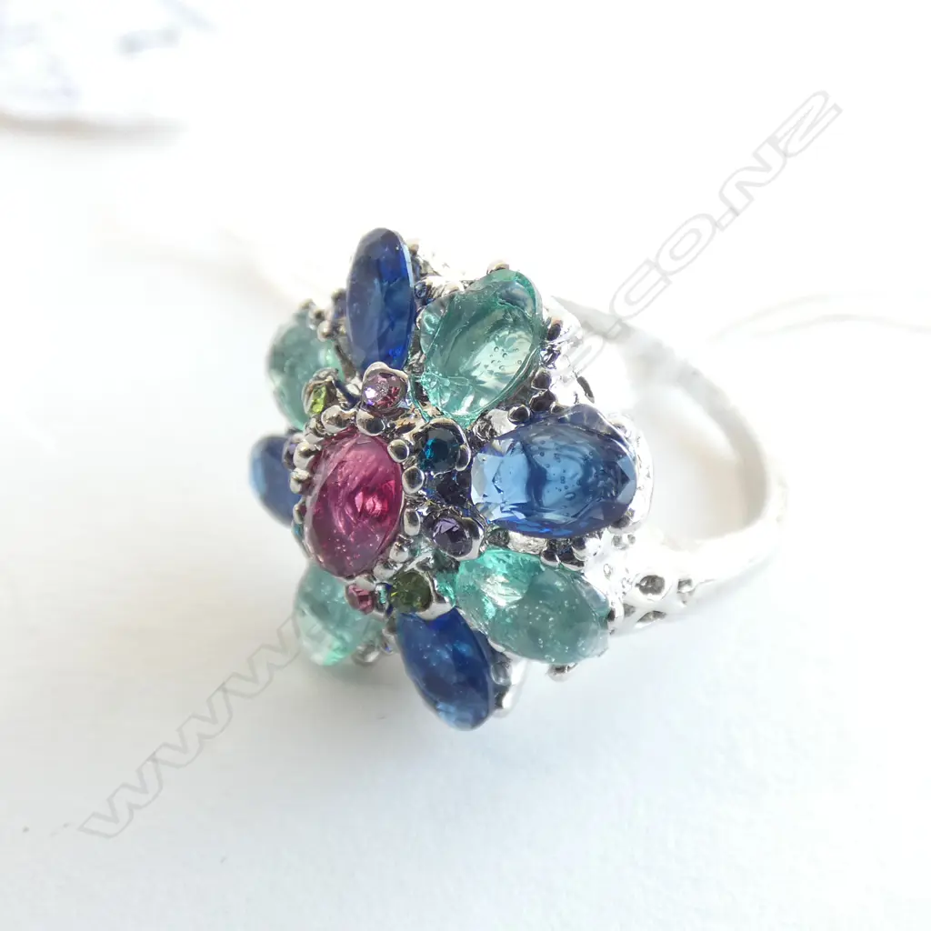 SILVER COLOURED RING MULTI COLOURED STONE. SIZE 8 (P 1/2) Image 1++