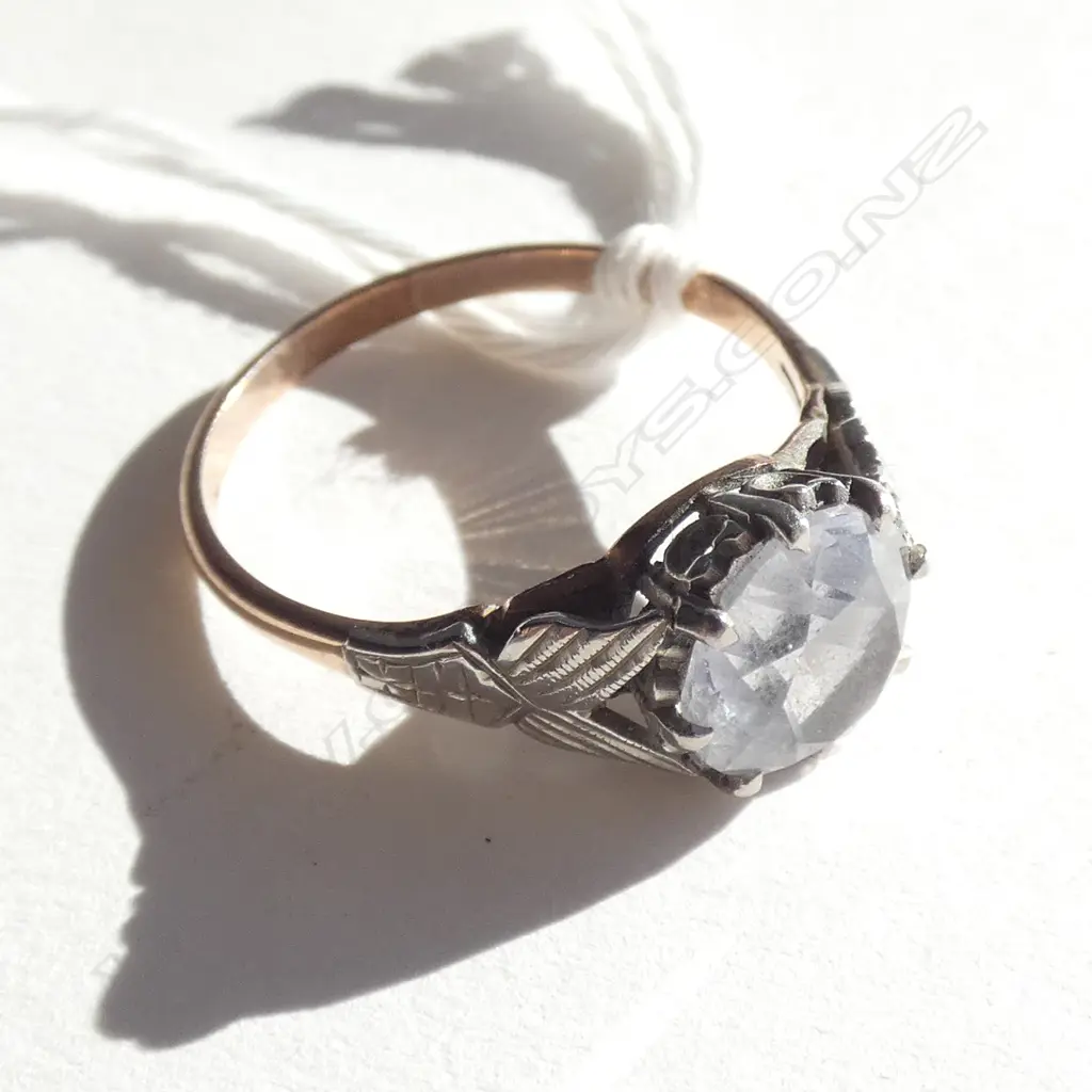 VINTAGE 9CT SINGLE STONE RING Image 1++
