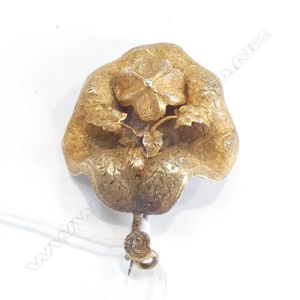 19thc GOLD LEAF BROOCH TESTING AS 15CT 5.24GM Image 1++