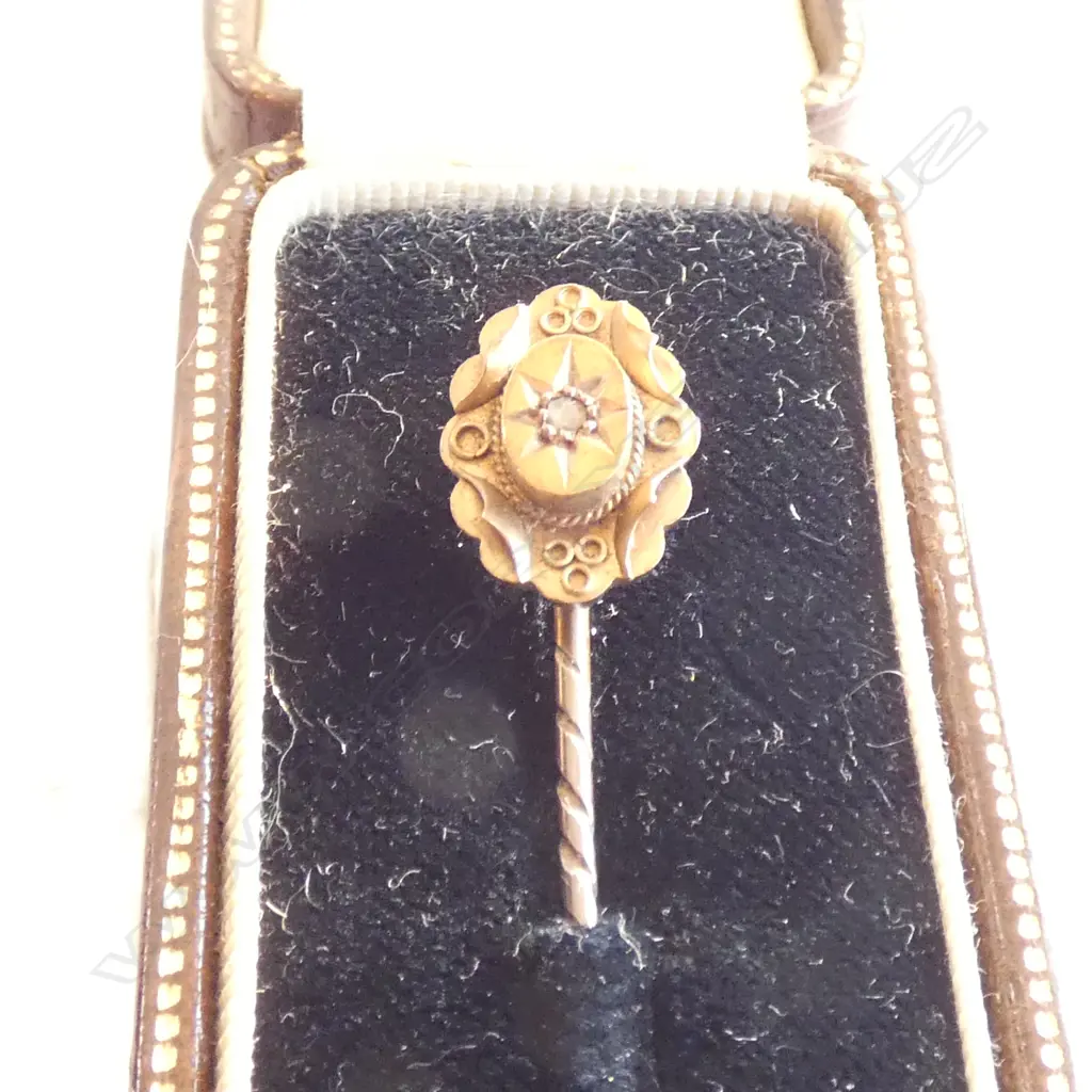 15 CT GOLD TIE PIN 1.3 GRAMS Image 1++