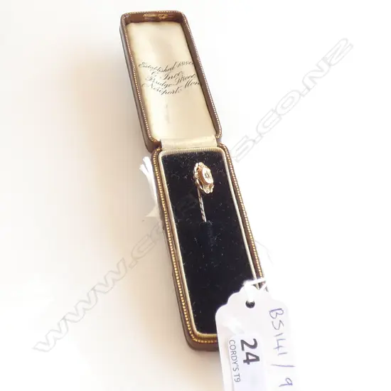15 CT GOLD TIE PIN 1.3 GRAMS
