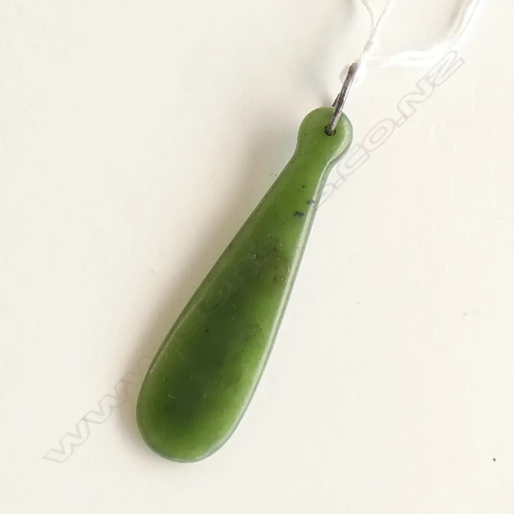 POUNAMU MINIATURE MERE PENDANT Image 1++