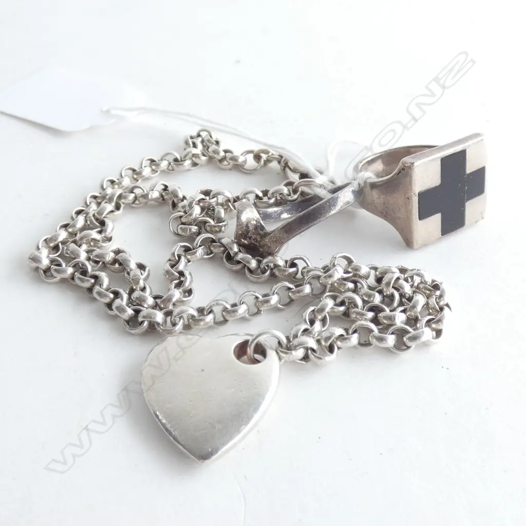 2 925 STG RINGS + 925 HEART PENDANT NECKLACE 49 GRAMS Image 1++