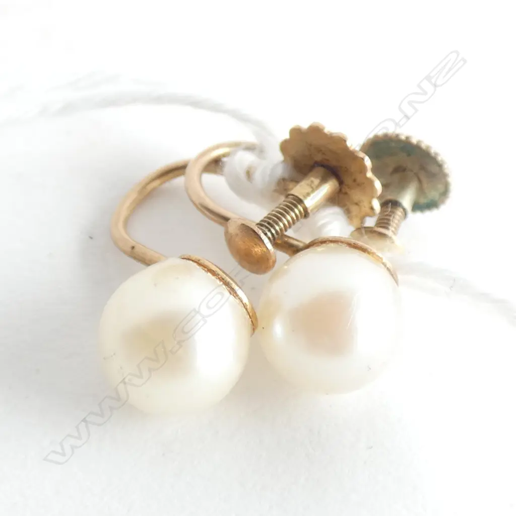 (19975) PR 9CT CULTURED PEARL EARRINGS SCREW FITTINGS Image 1++