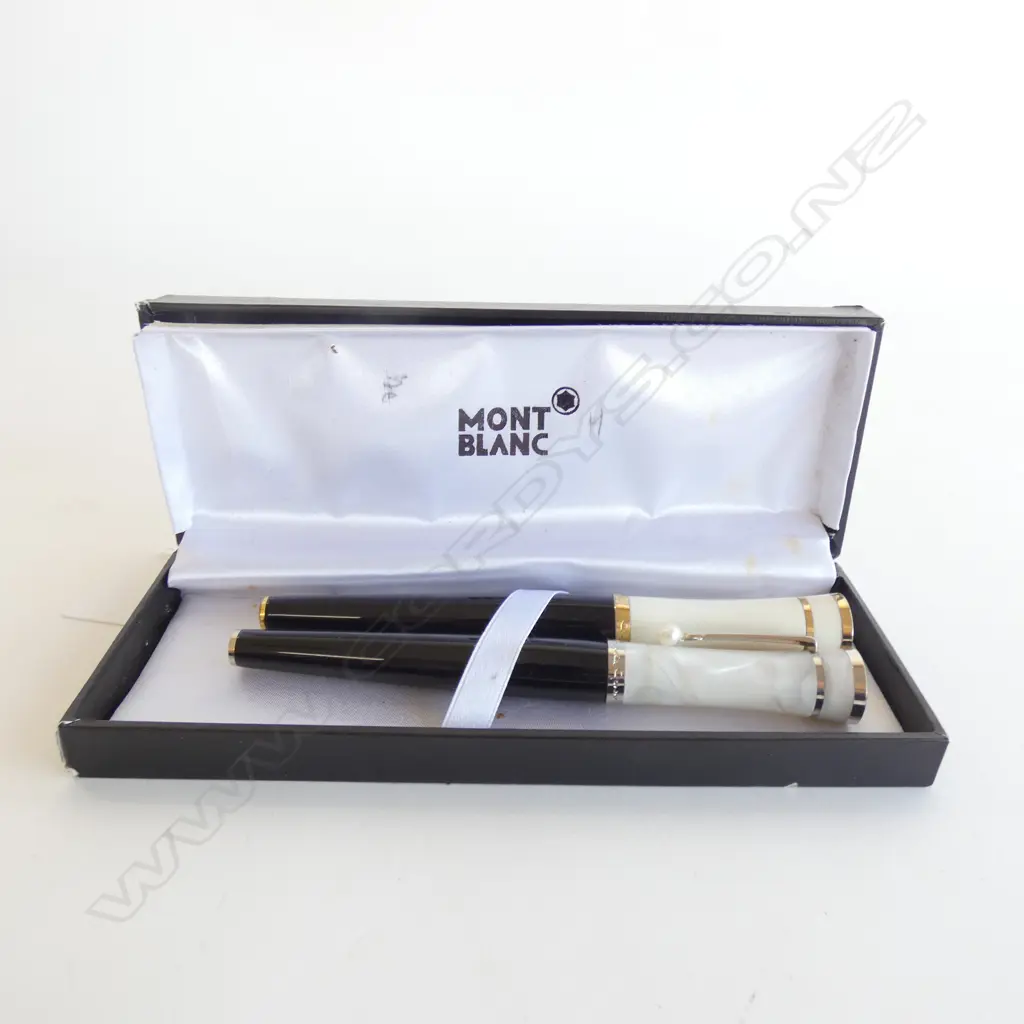 PR MONT BLANC PENS, CASED Image 1++