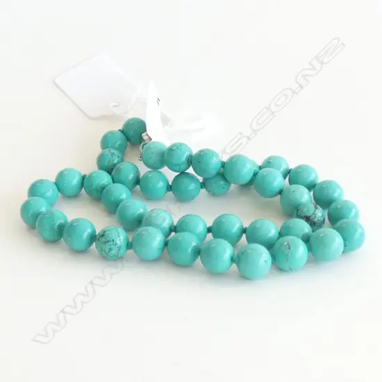 TURQUOISE  COLOUR SINGLE STRAND BEADED NECKLACE