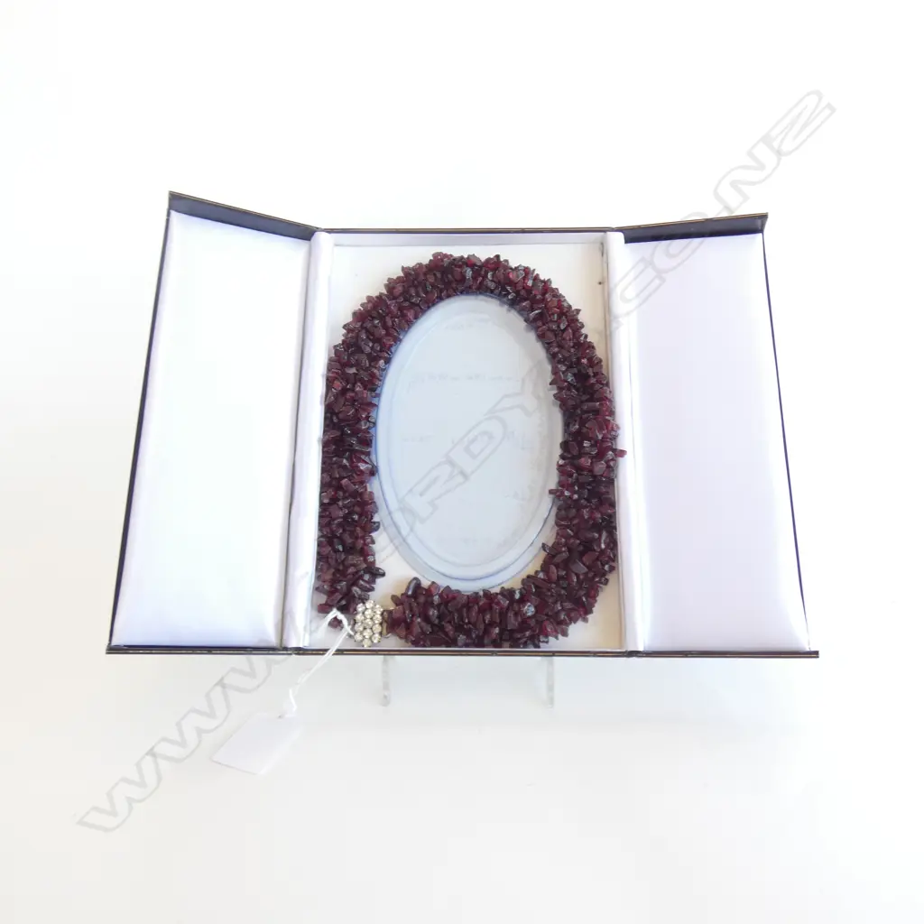 MULTI STRAND GARNET CHIP NECKLACE w DIAMANTE CLASP  - WITH BOX Image 1++
