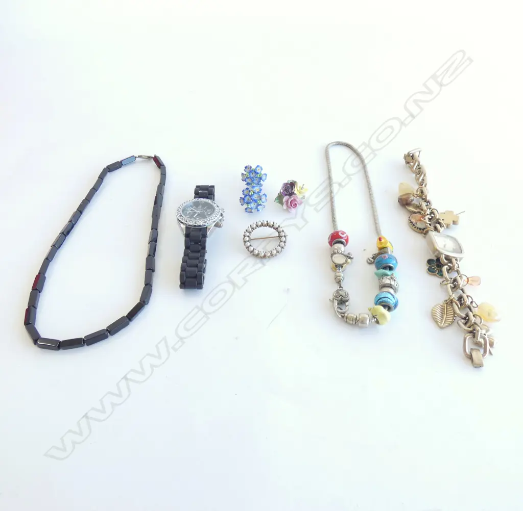 ASST. COSTUME JEWELLERY  Image 1++