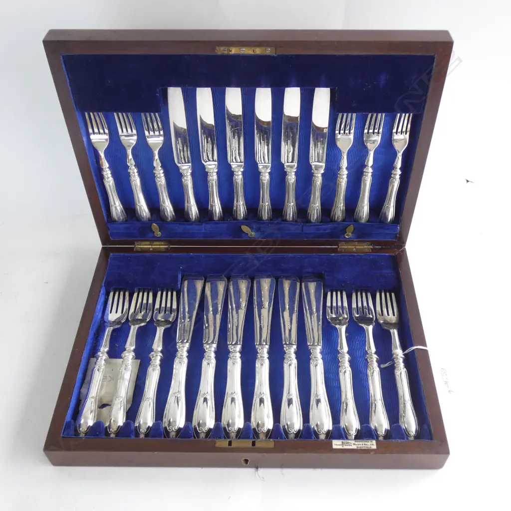 EARLY 20THC CASED FRUIT & FISH SERVICE Image 1++