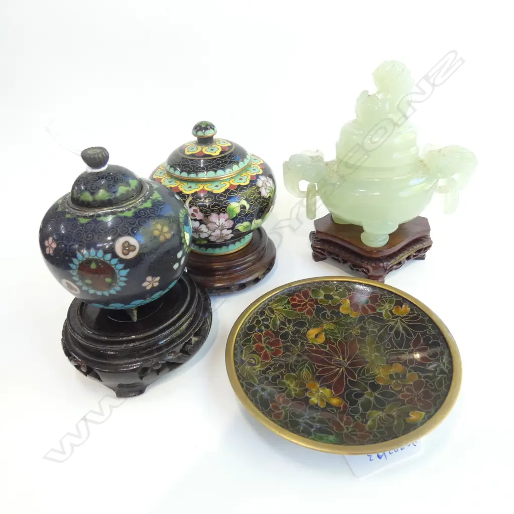 2 LIDDED CLOISONNE GINGER JARS+ DISH AND FAUX JADE CENSOR  Image 1++