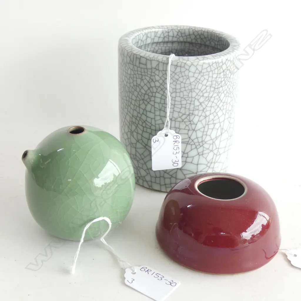 CHINESE BRUSH POT (H 120MM) + WATER DROP JUG & WATER POT Image 1++
