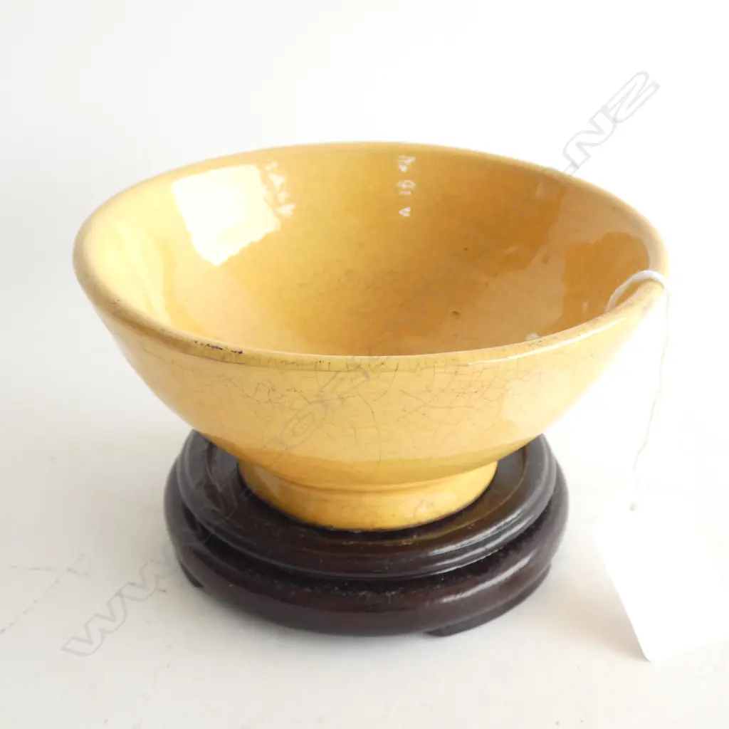 ATTRIB. MING DYNASTY YELLOW BOWL w WOODEN STAND  DIA 120MM Image 1++