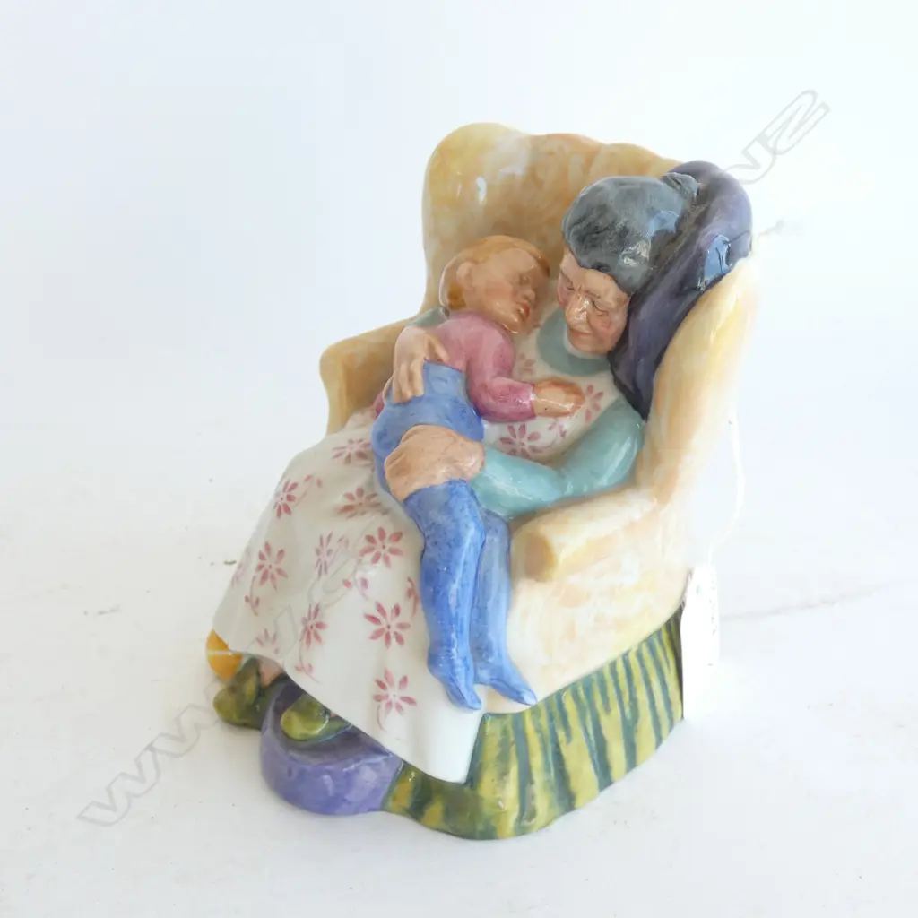 ROYAL DOULTON SWEET DREAMS FIGURINE H. 125MM Image 1++