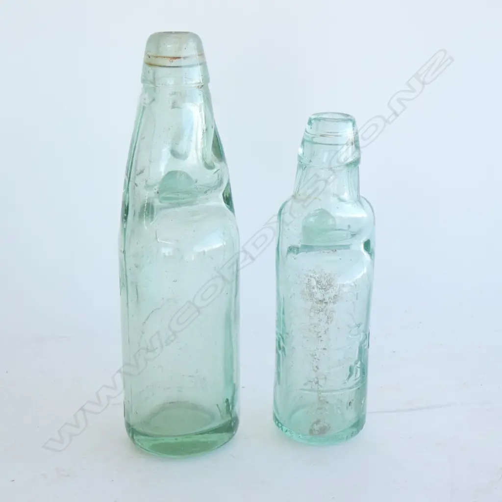 PR OLD BENNETT & READY WELLINGTON GLASS BOTTLES LARGEST H 230MM ... Image 1++