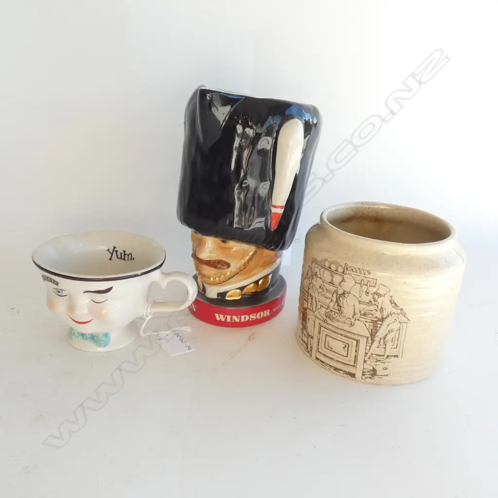 CANADIAN WINDSOR WHISKY BEEFEATER JUG H. 215MM + BAILEY MUG + CL CANISTER  Image 1++