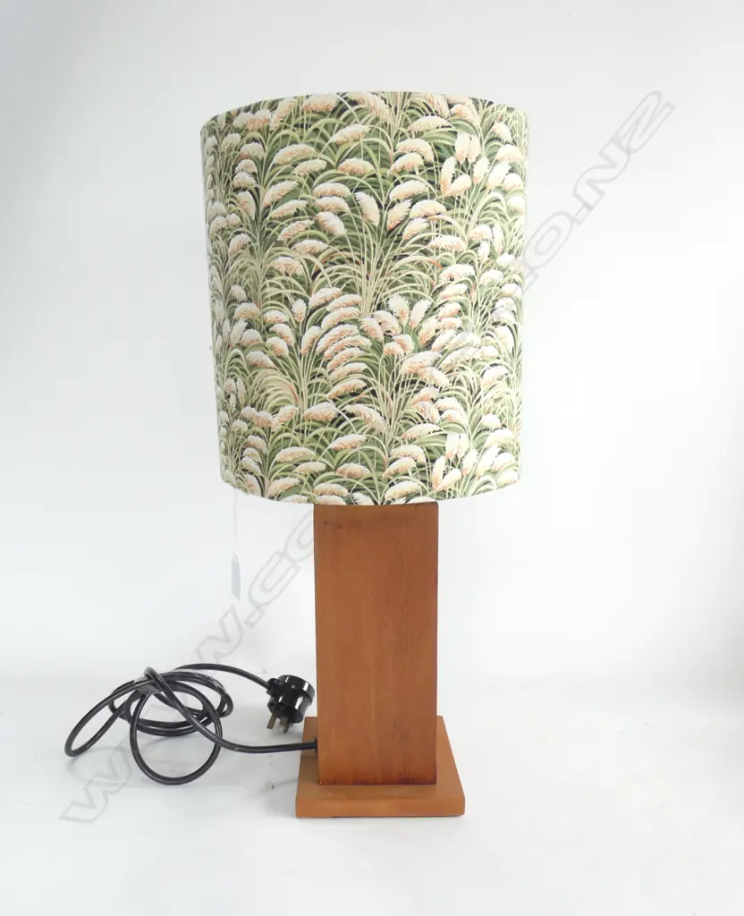 LAMP w. SQUARE WOODEN BASE & TOI TOI PRINT SHADE H.555mm Image 1++