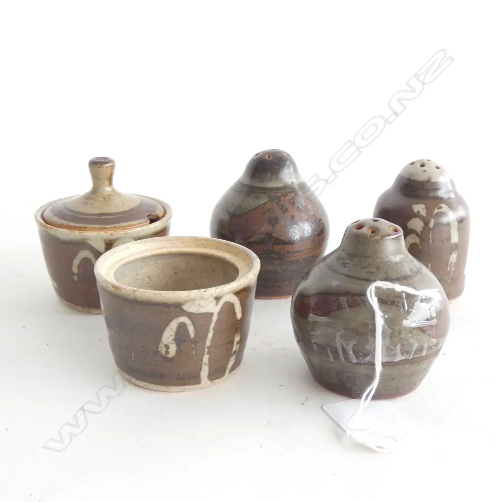 CREWENNA POTTERY (HARRY & MAY DAVIS) 5 CONDIMENTS Image 1++