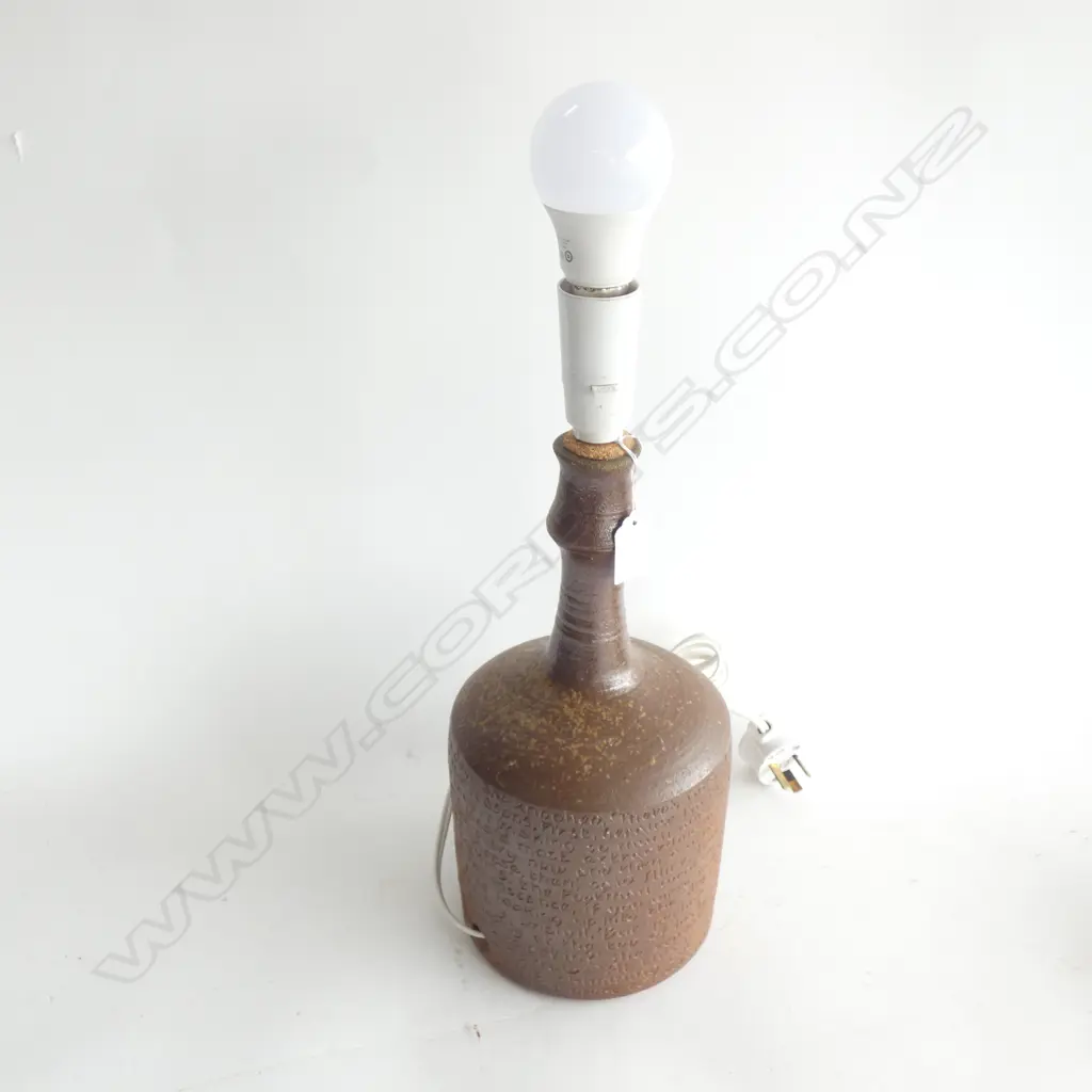 STUDIO POTTERY LAMP BASE w. TEXT 'PIG AND PEPPER - ALICE IN WONDERLAND' H.300mm Image 1++