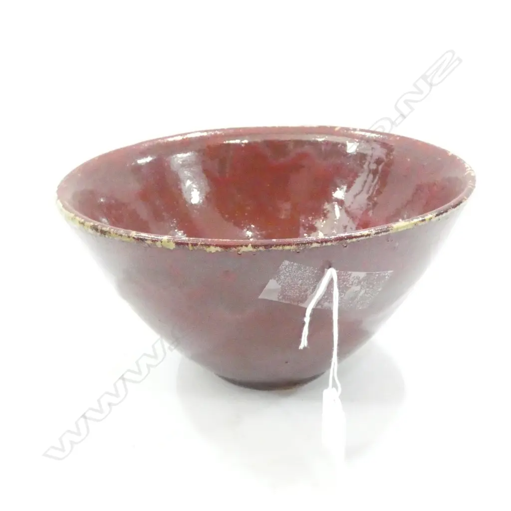 MING STYLE RED CHINESE BOWL 220mm dia Image 1++