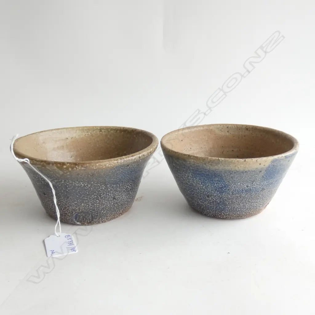 PR BLUE SALT GLAZE STUDIO POTTERY BOWLS STAMPED 'MM' 145mm dia Image 1++