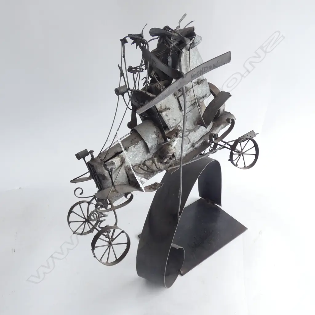 ANDY WILLIAMSON SCRAP CAR SCULPTURE Image 1++