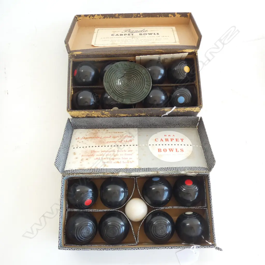 BOXES OLD B & A CARPET BOWLS SETS Image 1++