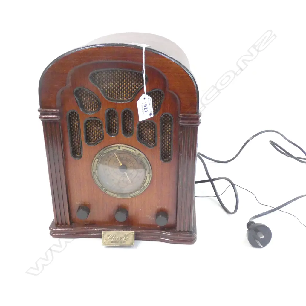 WOODEN REPO CLASSIC RADIO H 320MM Image 1++