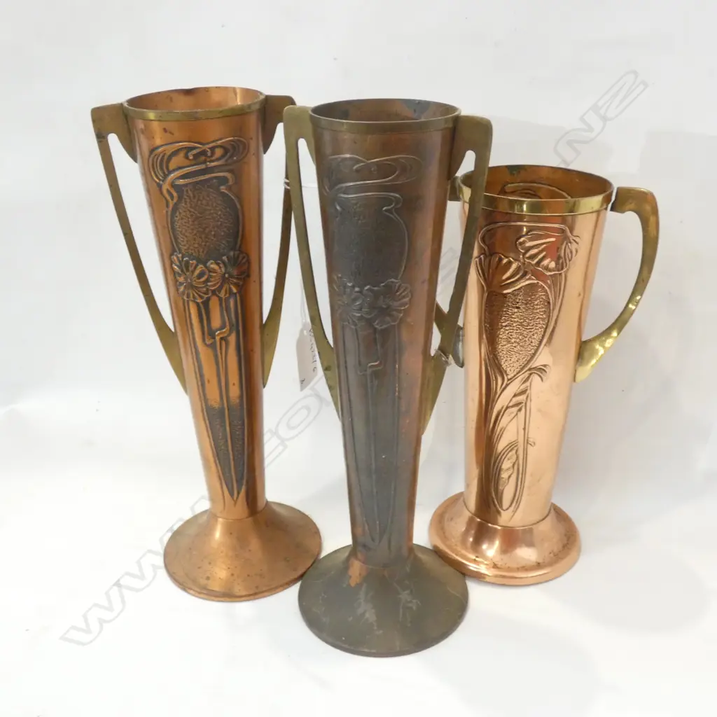 3 ART NOUVEAU COPPER VASES H.265mm Image 1++