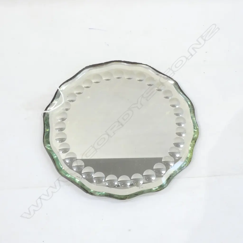 SM BEVELLED GLASS MIRROR C1800'S DIA 220MM Image 1++