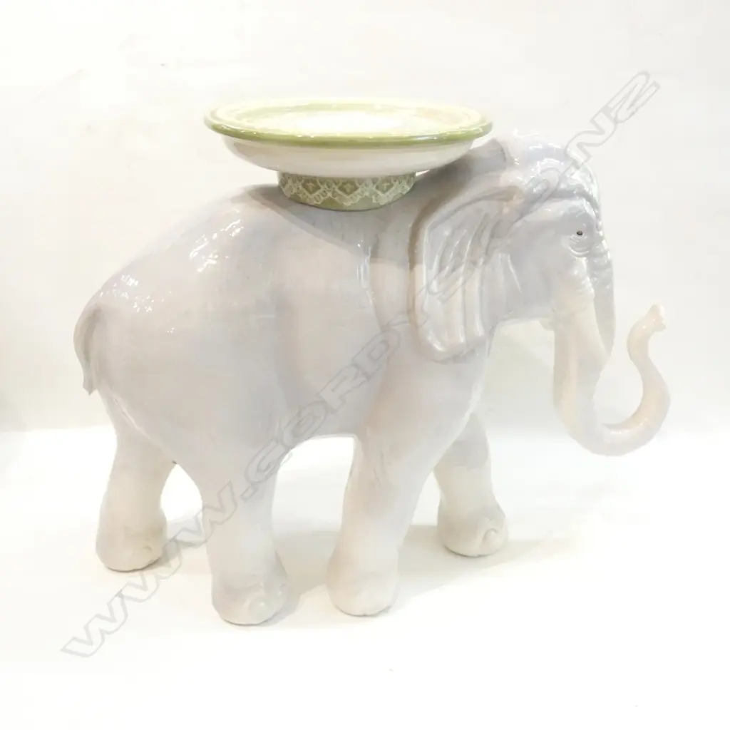 LG CERAMIC ELEPHANT WITH SEAT L600MM a/f Image 1++
