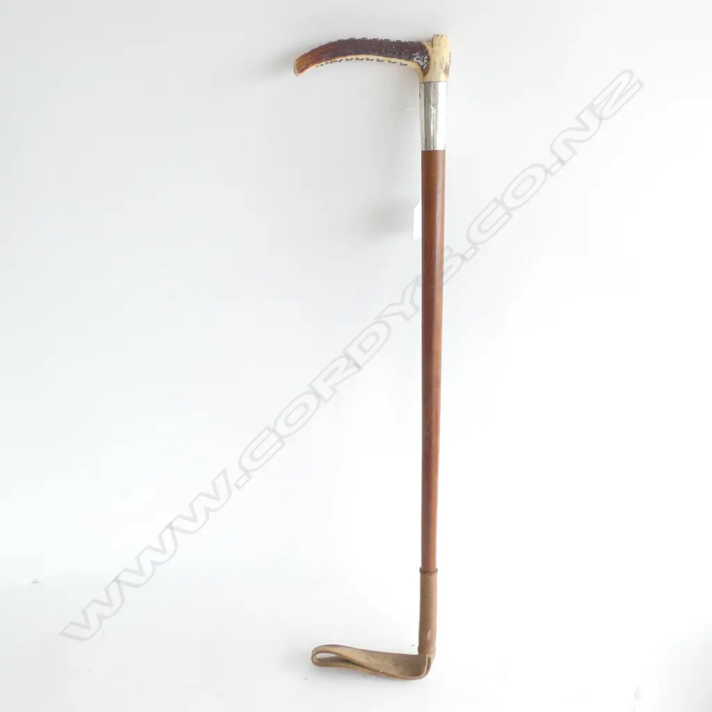 VINTAGE RIDING CROP SILVER FITTING HORN HANDLE Image 1++