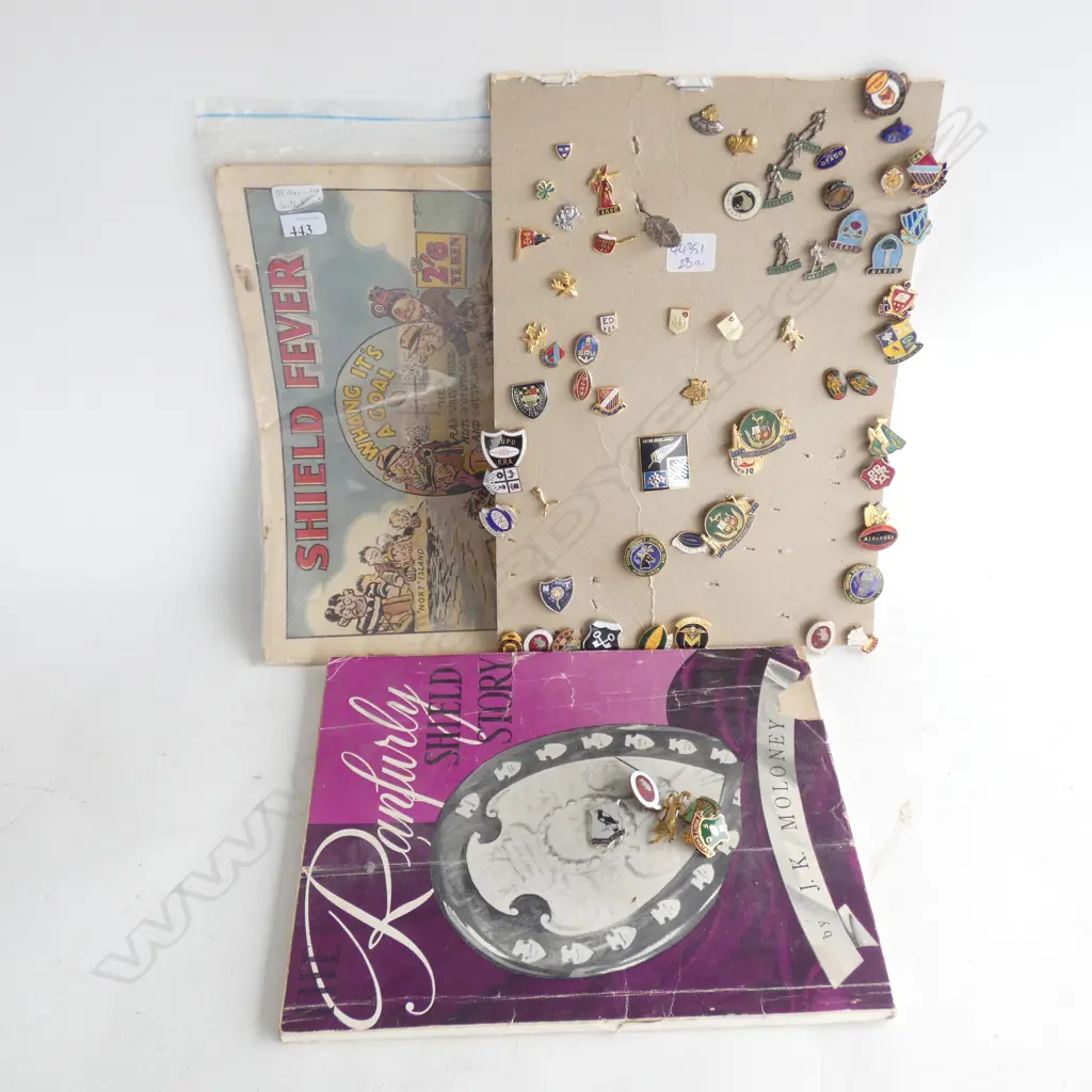 BOX LOT 2 VINTAGE RANFURLY SHEILD MAGAZINES + ASST. RUGBY PINS Image 1++