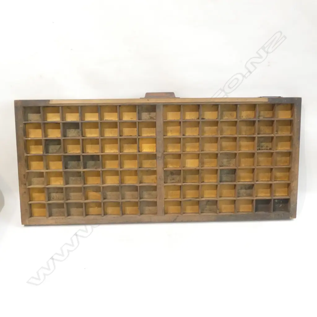 PRINTERS TRAY 820x370mm Image 1++