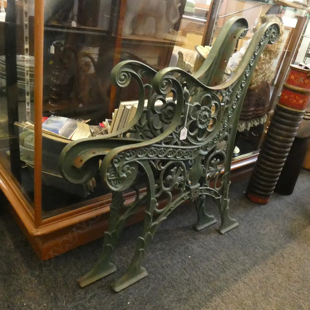 PR GREEN PAINTED CAST IRON BENCH ENDS H, 759MM Image 1++